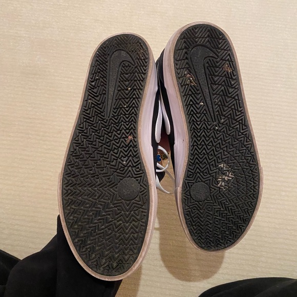 Nike SB Charge Mid Canvas Skate Shoe - Picture 5 of 6